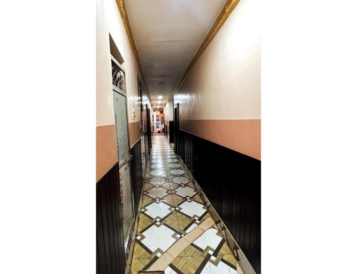 Hotel Preeti,Lalitpur エクステリア 写真