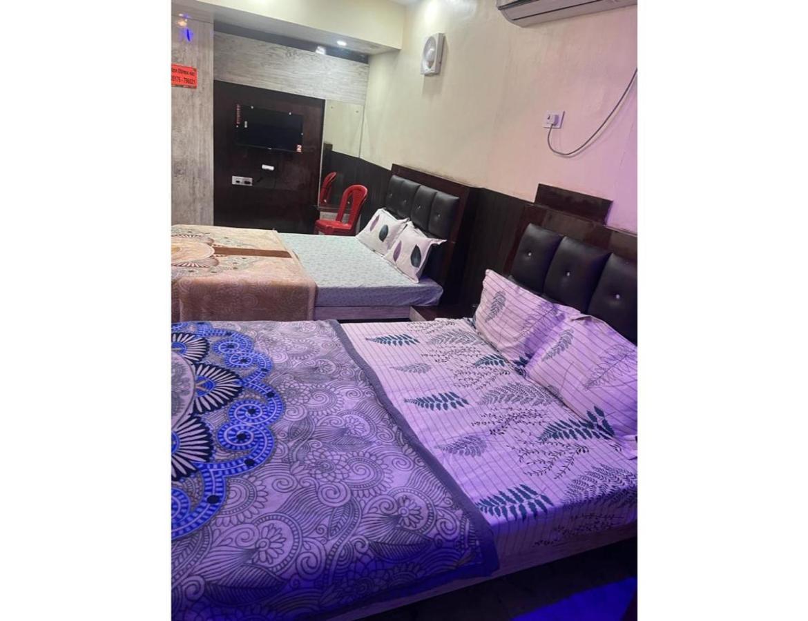 Hotel Preeti,Lalitpur エクステリア 写真